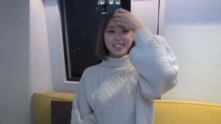 旱冰专找阿姨玩深夜大战风骚轻熟女,扭动大屁股一顿蹭,手指阴唇阴蒂,开档黑丝正入抽插猛操